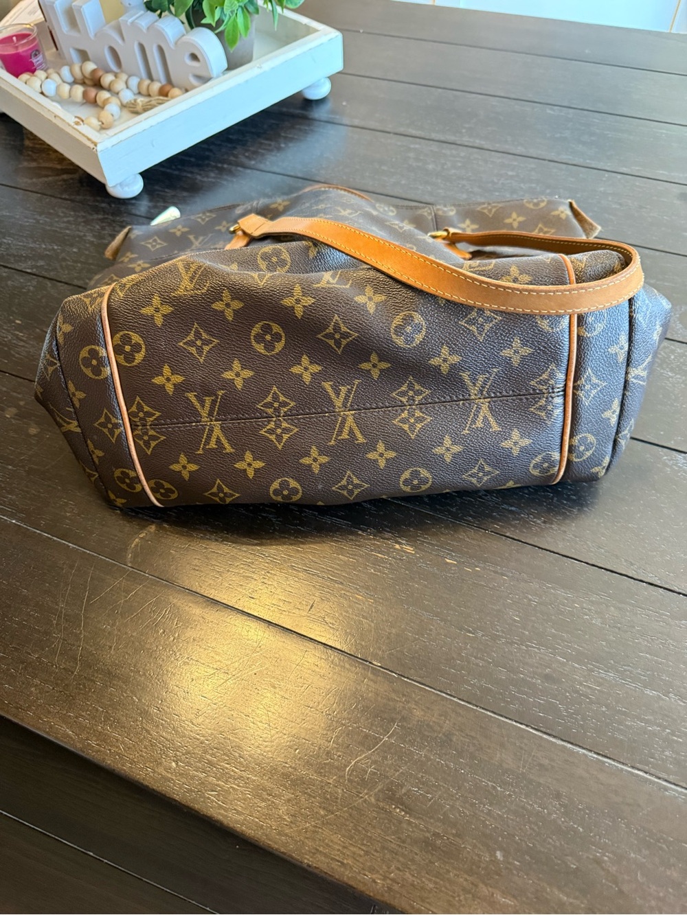 Louis Vuitton Monogram Canvas Totally MM Tote Bag - Picture 6 of 8